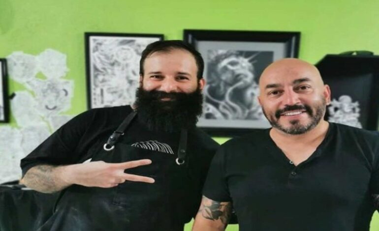 Tatuador de Lupillo Rivera tardó 3 horas en cubrir el tatuaje con el rostro de Belinda