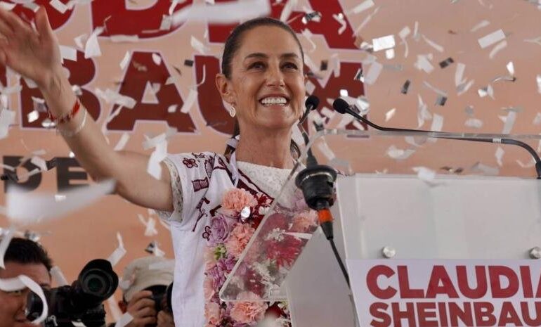 Claudia Sheinbaum señala que aumento al salario mínimo para 2025, debe ser del 10%