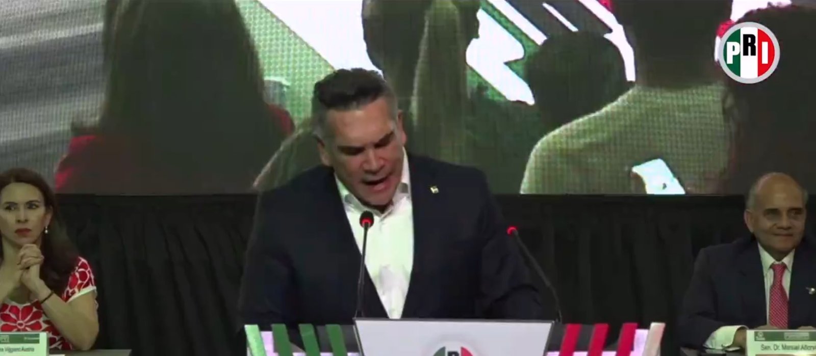 Afirmando su capacidad y experiencia, el PRI se presenta como la elección para guiar gobiernos exitosos y ofrecer dirección y certeza al país.
