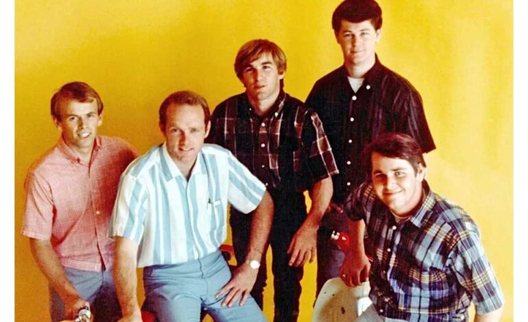 Cuentan la historia de The Beach Boys con imágenes inéditas