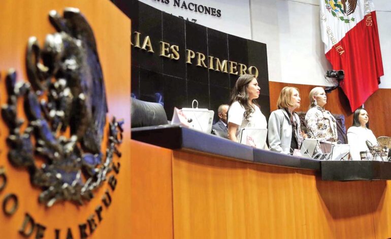 «La mayoritaria alineación: 25 senadores en el centro de la atención pública, unánimes en su defensa del statu quo»