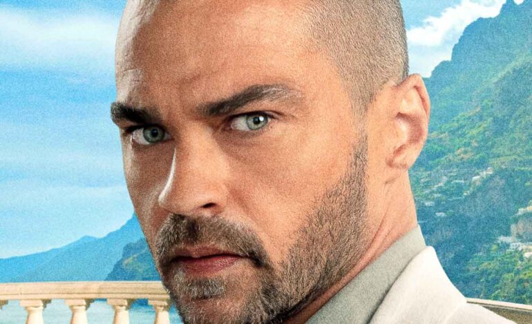 El poderoso regreso de Jesse Williams: De actor a productor, un viaje emocionante por la realidad y la identidad en el nuevo thriller «Hotel Costiera»